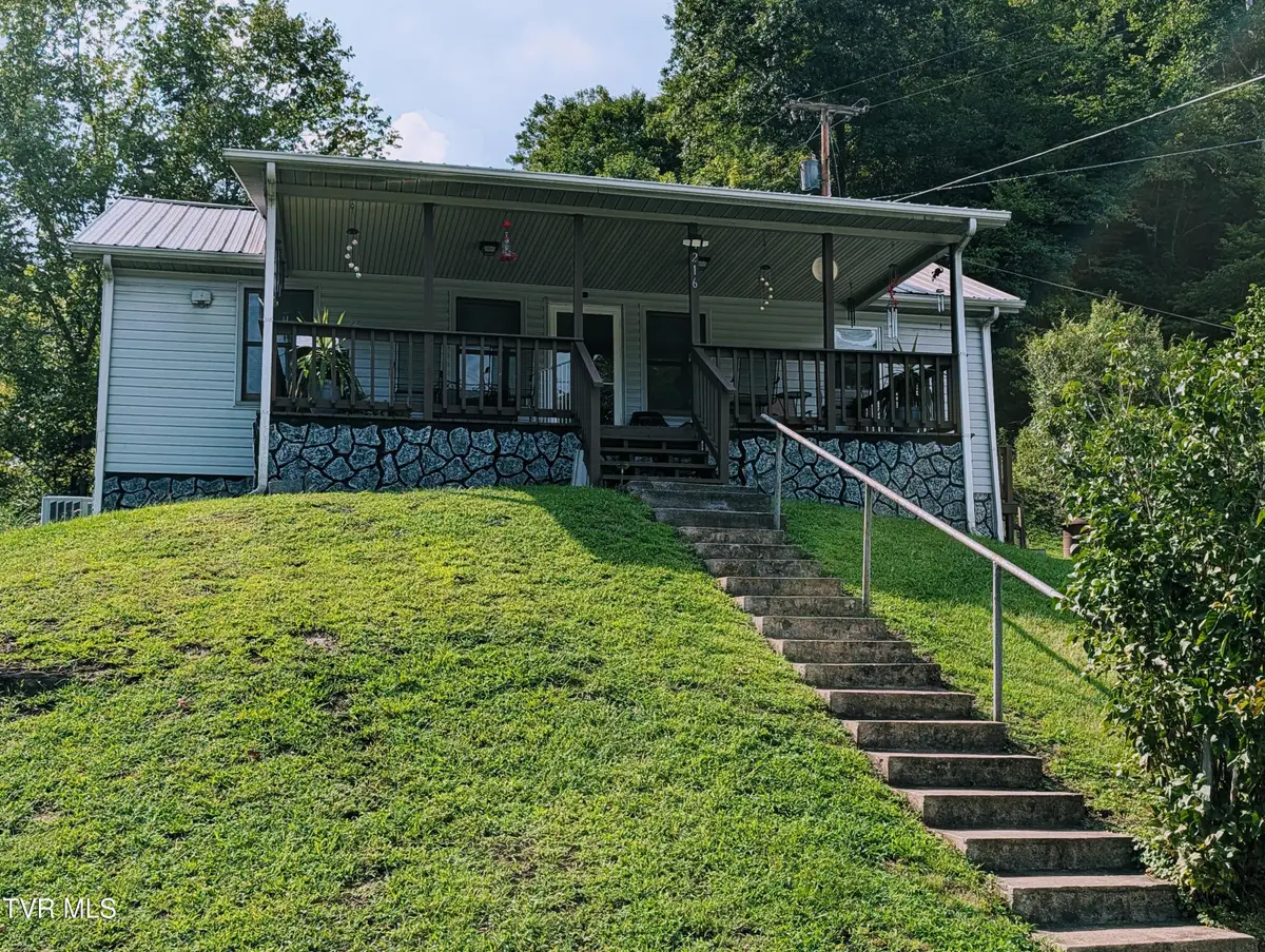 216 Banner Street, Clinchco, VA 24226 - #1