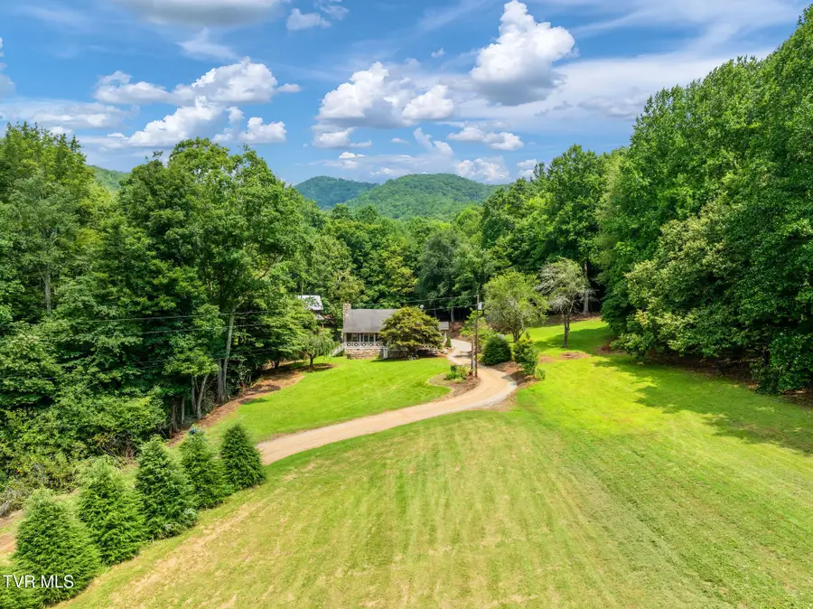 284 Bulldog Hollow, Elizabethton, TN 37643 - #2