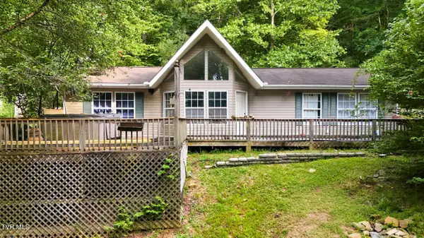 301 Brandi Drive, Jacksboro, TN 37757