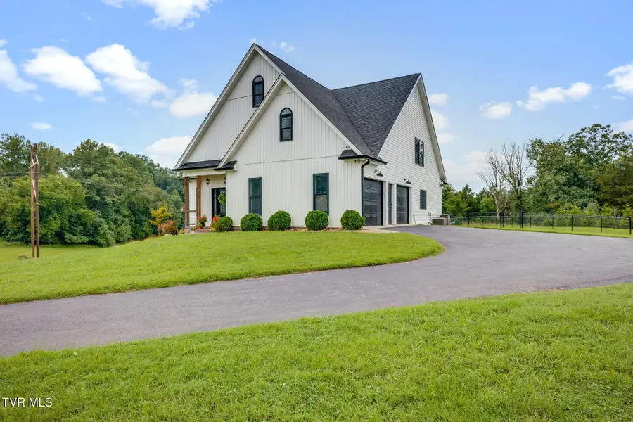 3925 Lake Valley Court, Kingsport, TN 37664 - #2