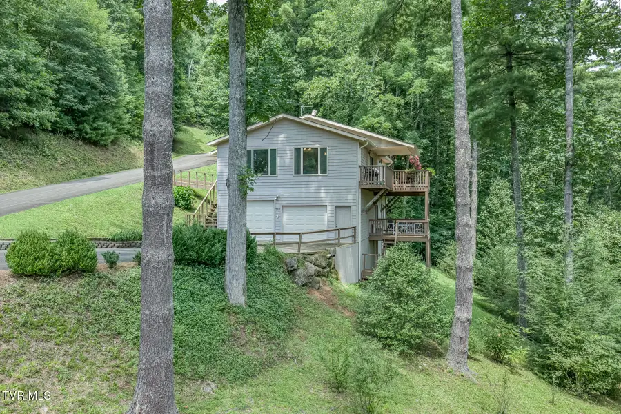 290 Lakeridge Road, Butler, TN 37640 - #2