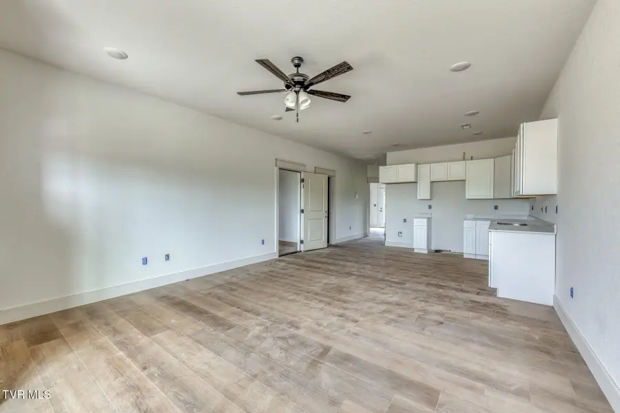 6002 Ashlynn Oaks Private Drive, Blountville, TN 37617 - #3
