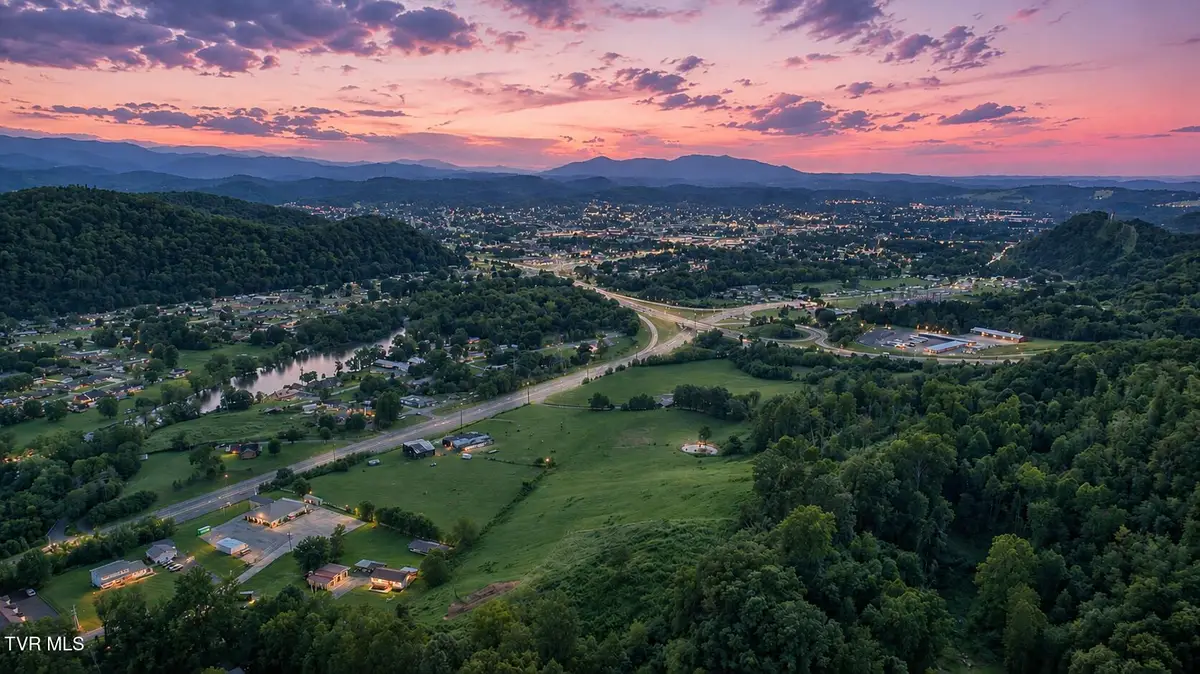 143 Highway 91, Elizabethton, TN 37643 - #1