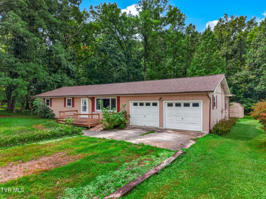 314 Wood Lane, Surgoinsville, TN 37873 - #2