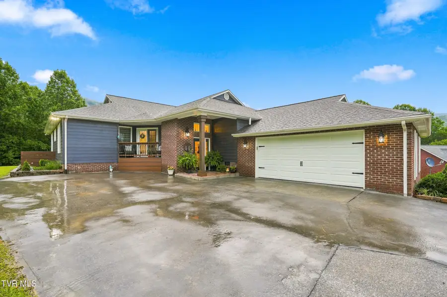 3016 Arise Valley Road, Big Stone Gap, VA 24219 - #2