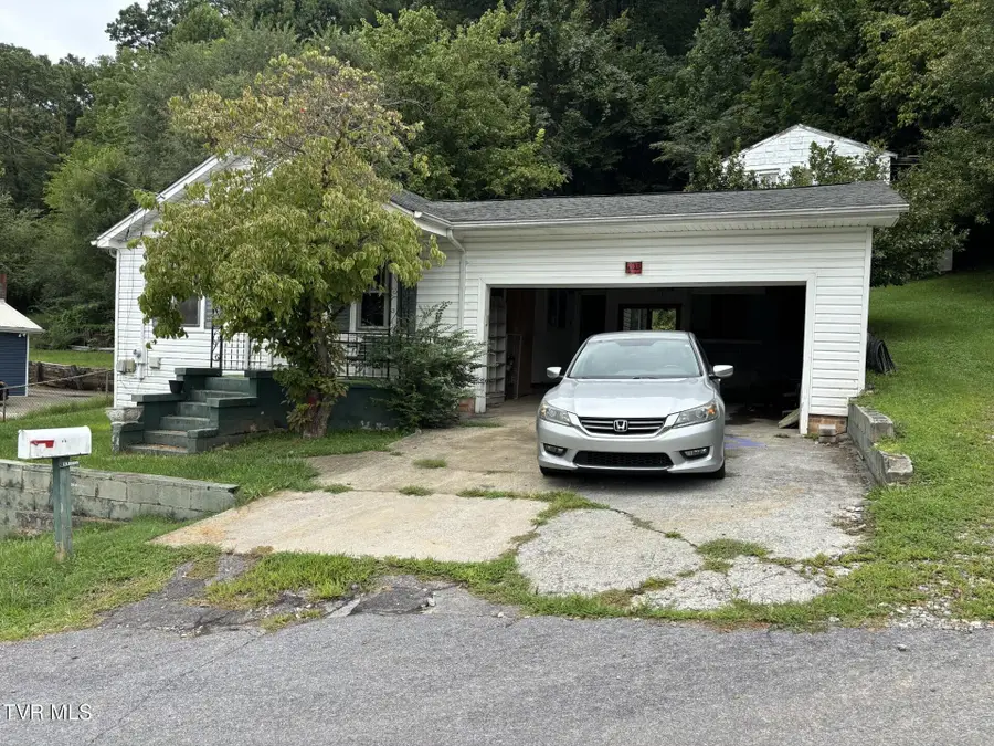 128 Mohawk Street, Kingsport, TN 37665 - #3