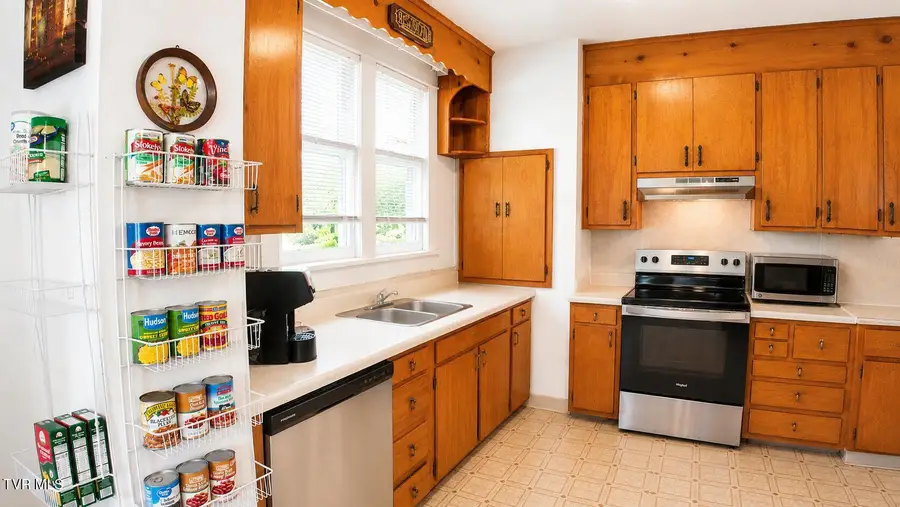 1242 East Center Street, Kingsport, TN 37660 - #3