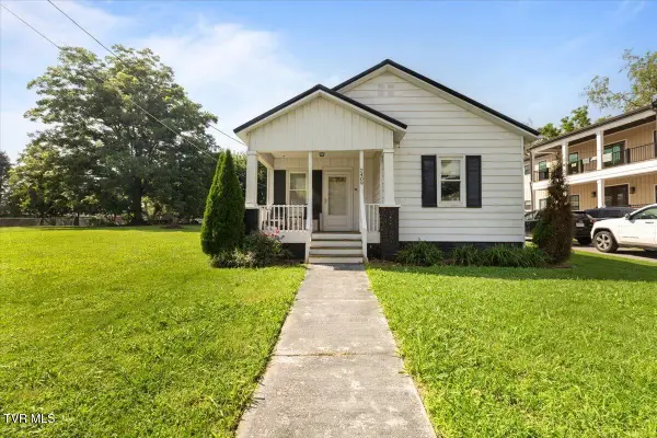 2409 Watauga Road, Johnson City, TN 37601
