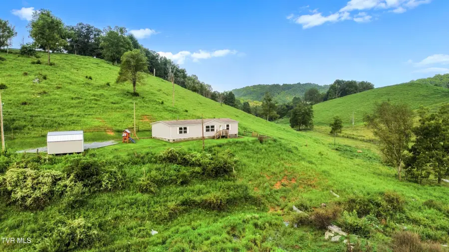 18026 Confederate Road, Glade Spring, VA 24340 - #3