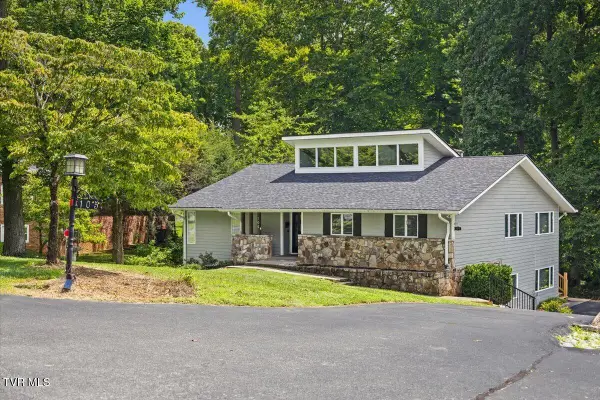 105 Dogwood Lane, Johnson City, TN 37604