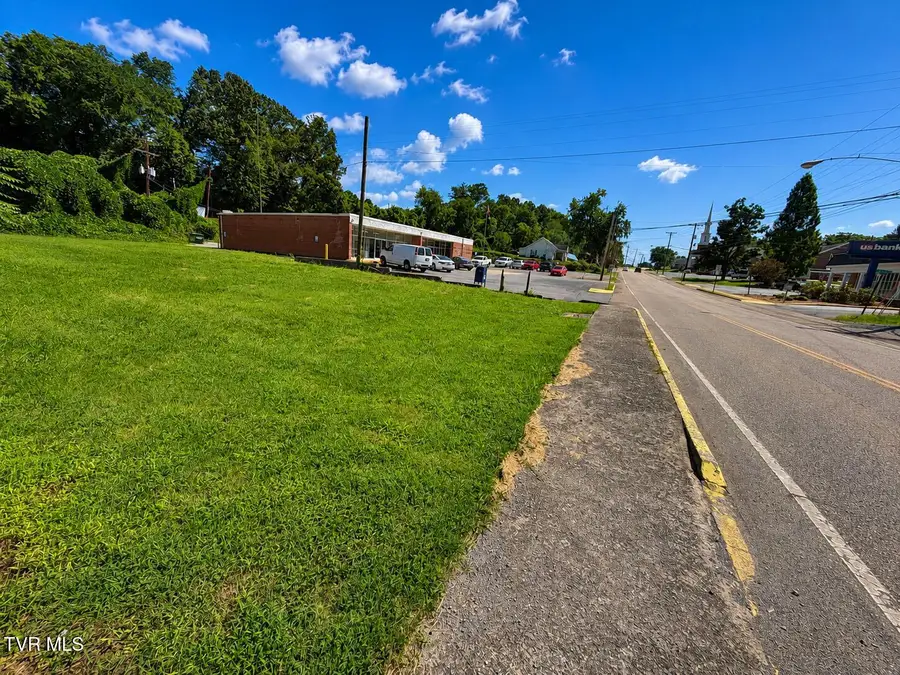 129 East Main Boulevard, Church Hill, TN 37642 - #3