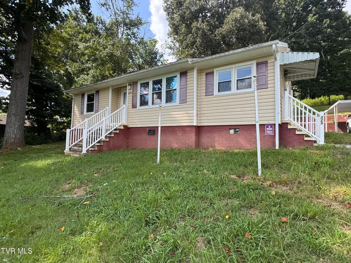 325 Mullins Street, Kingsport, TN 37665 - #1
