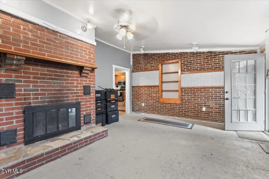 160 Sycamore Drive, Jonesborough, TN 37659 - #3