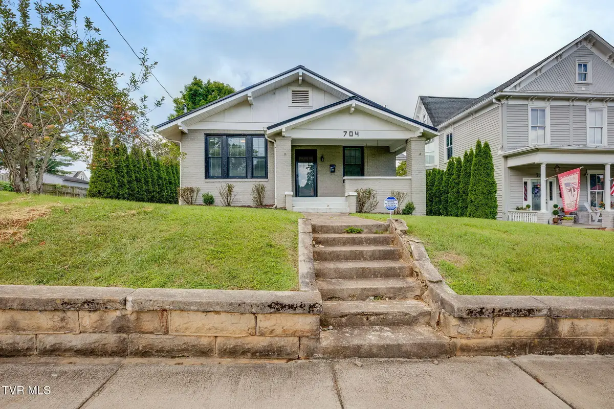 704 Pennsylvania Avenue, Bristol, TN 37620 - #1