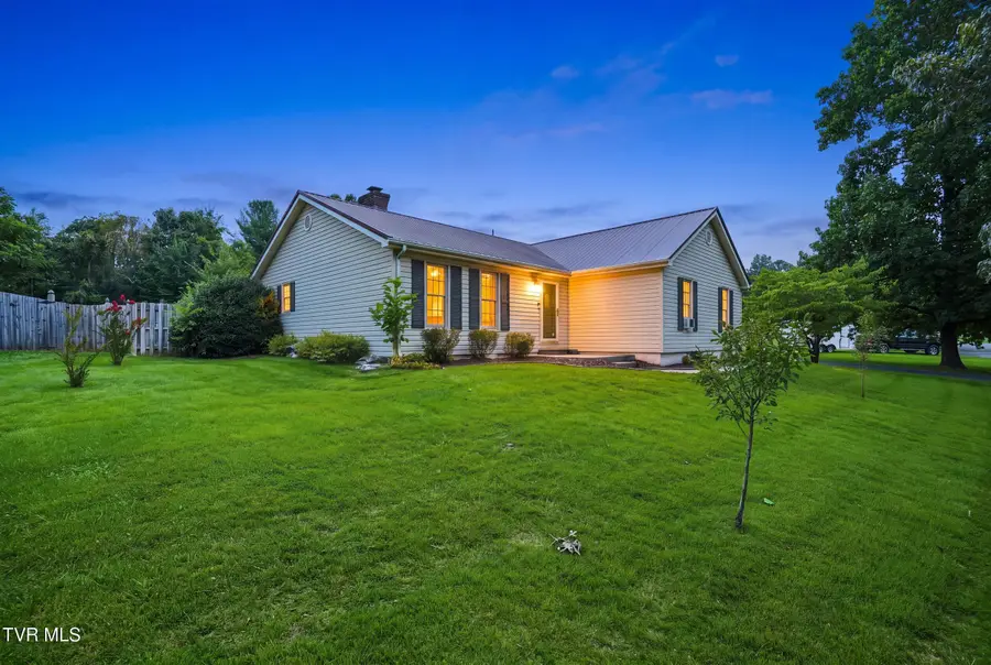 3401 Manchester Lane, Johnson City, TN 37601 - #2