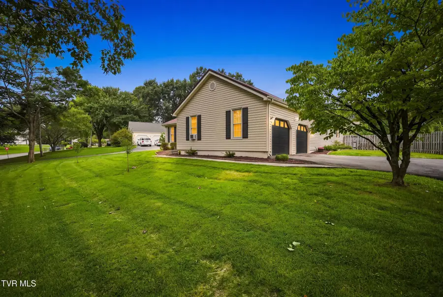 3401 Manchester Lane, Johnson City, TN 37601 - #3