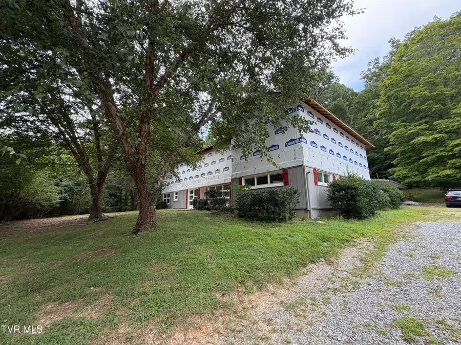 407 Dogwood Lane, Rogersville, TN 37857 - #2