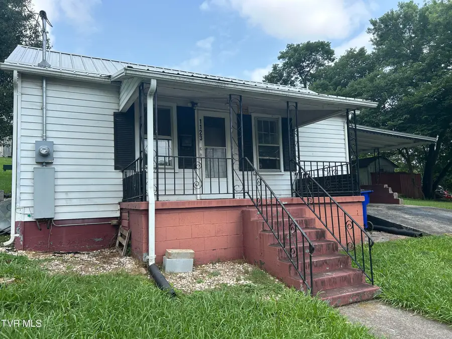 1123 East 4th North Street, Morristown, TN 37814 - #2