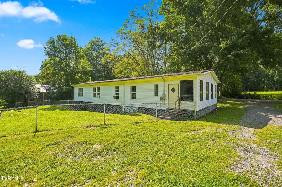 3190 Mabe Stanleytown Road, Duffield, VA 24244 - #2