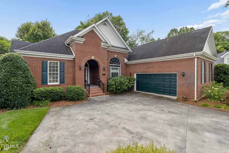 13 Hunters Ridge Road, Johnson City, TN 37604 - #2