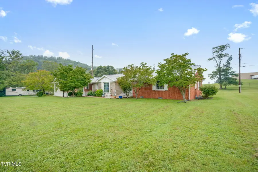 207 Westhills Drive, Rogersville, TN 37857 - #2