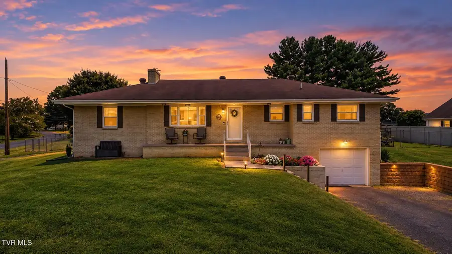 15372 Siesta Avenue, Bristol, VA 24202 - #2