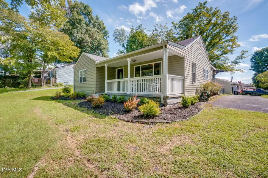 102 Coffey Street, Bristol, TN 37620 - #2
