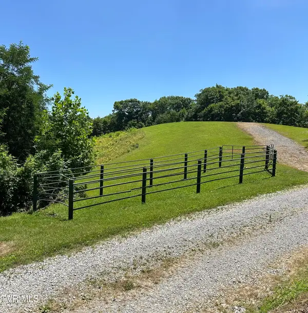348 Coalpit Branch Drive, Dungannon, VA 24245