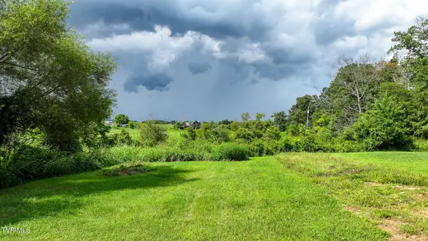 138 Logan Lane, Whitesburg, TN 37891