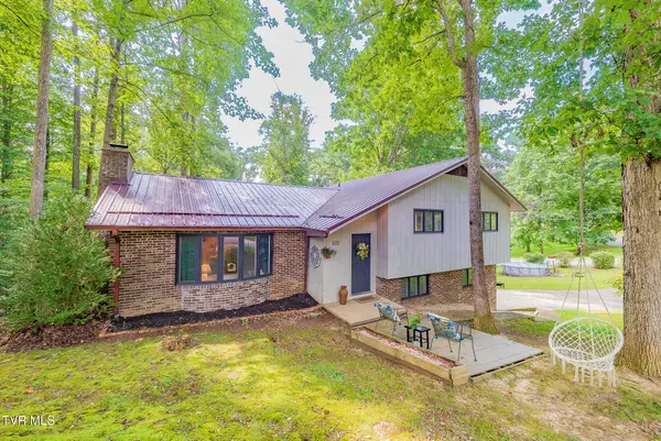 625 Dover Avenue, Mount Carmel, TN 37645