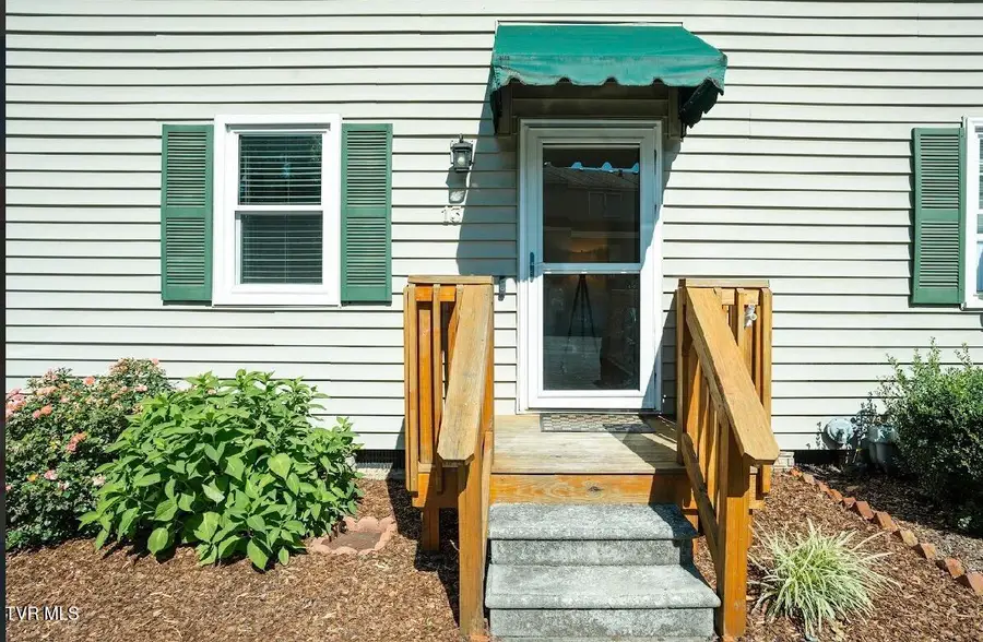 613 Spring Hill Road #Apt 13, Johnson City, TN 37604 - #3