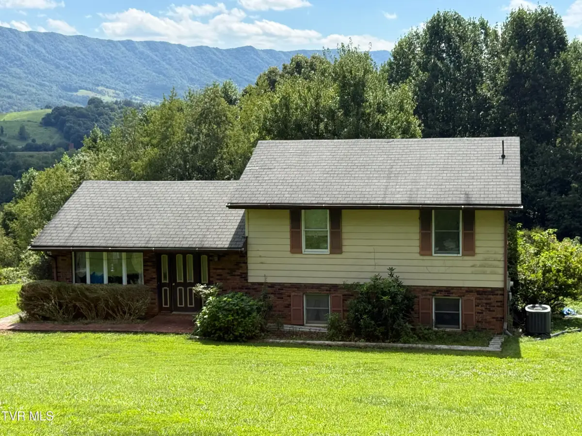 1170 Elk Garden Road, Lebanon, VA 24266 - #1