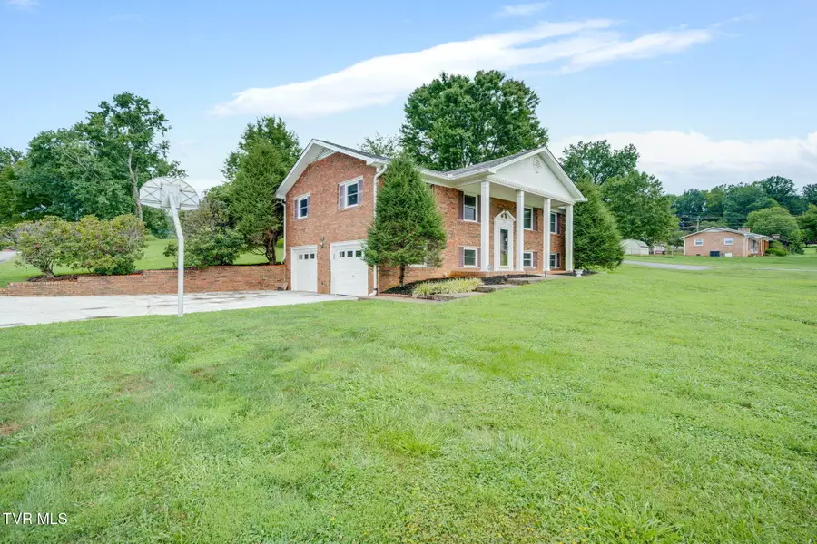 401 Montezuma Road, Kingsport, TN 37664 - #2