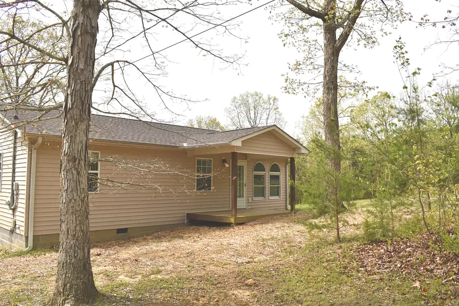 3816 Porch Rock Road, Pikeville, TN 37367 - Image #3