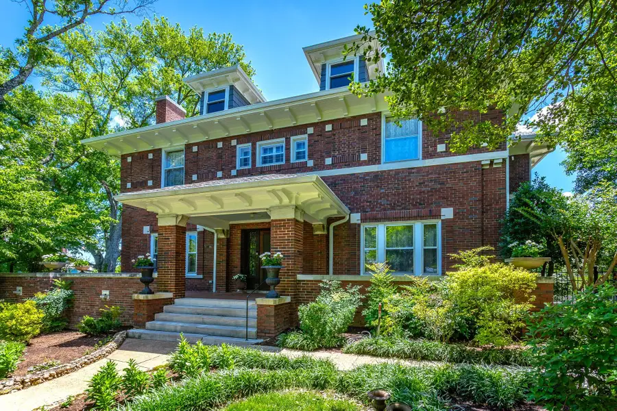 84 N Crest Road, Chattanooga, TN 37404 - Image #2