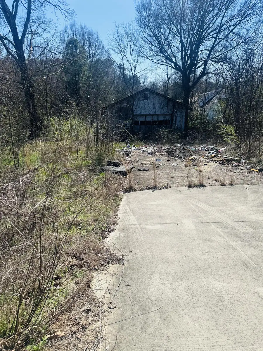 8512 East Brainerd Road, Chattanooga, TN 37421 - Image #3