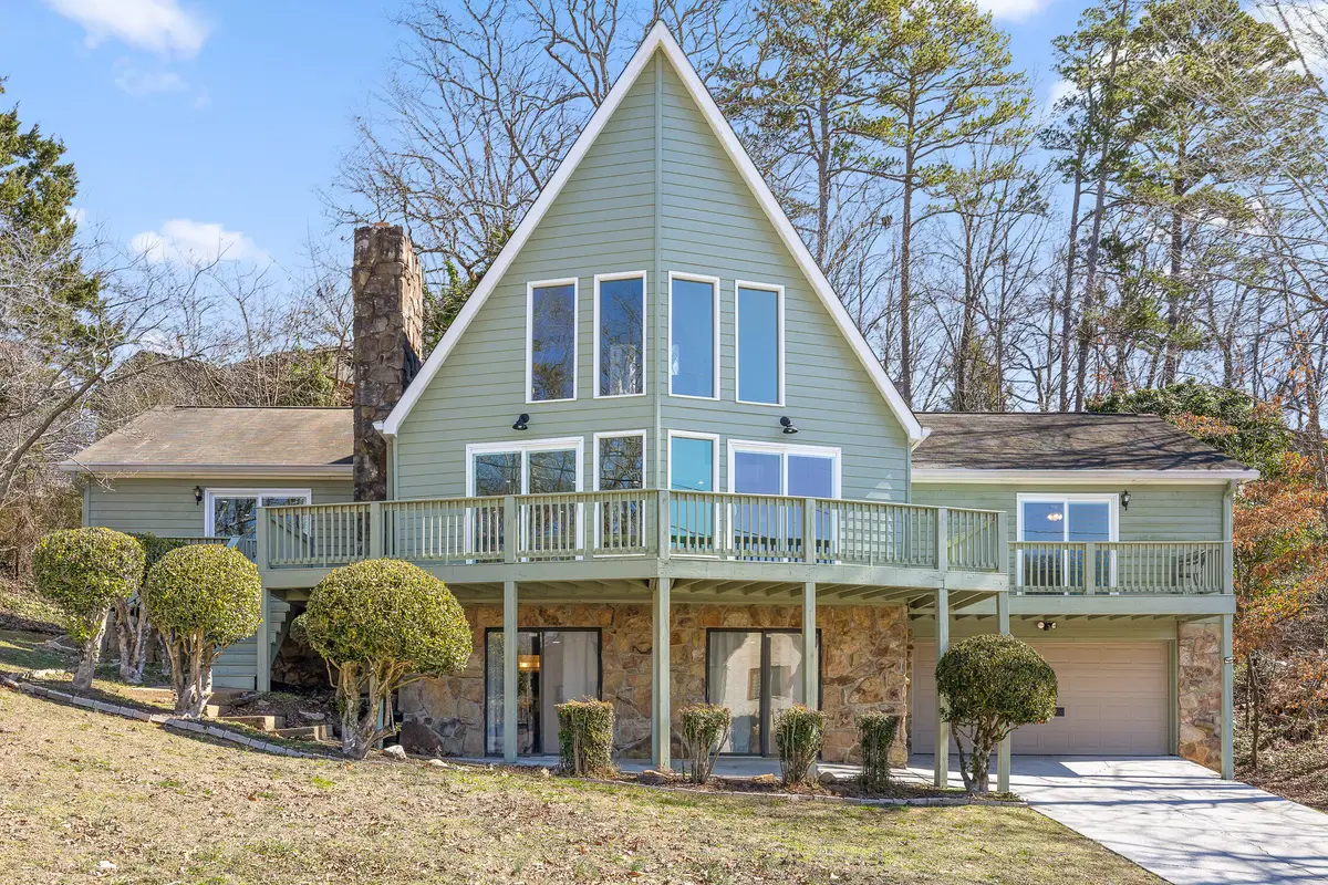 4913 Shoreline Drive, Chattanooga, TN 37416 - Image #1