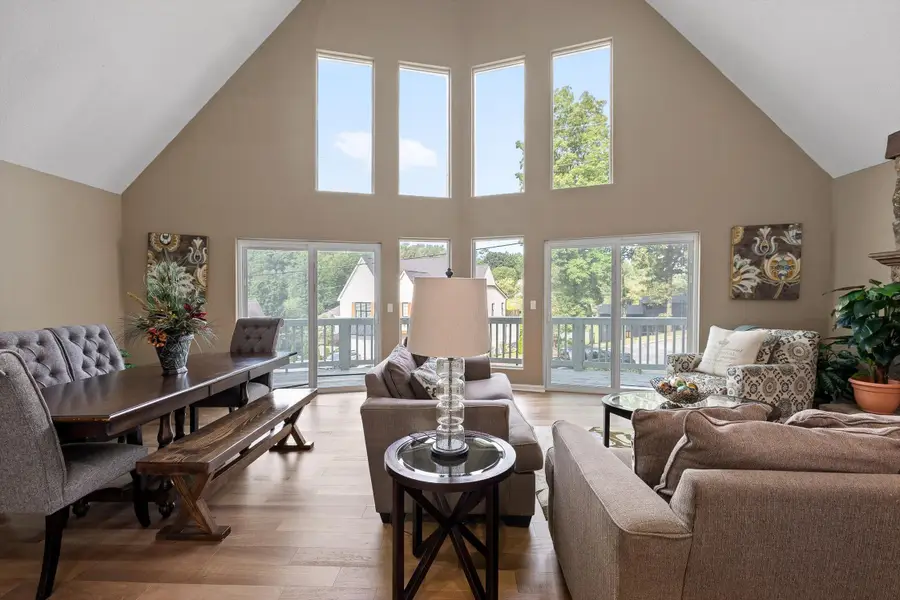 4913 Shoreline Drive, Chattanooga, TN 37416 - Image #2