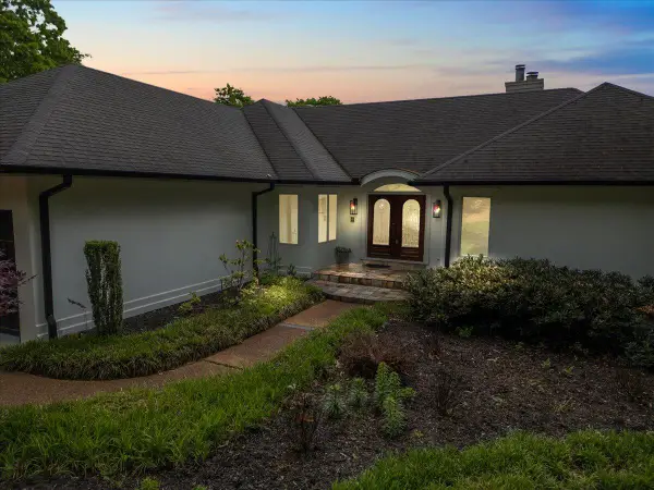 1419 Sunset Drive, Signal Mountain, TN 37377