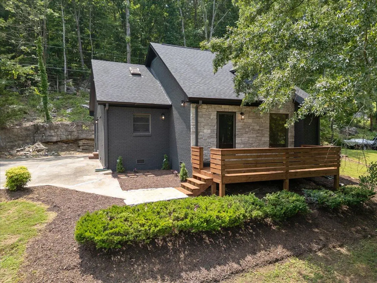 410 Contour Avenue, South Pittsburg, TN 37380 - #1