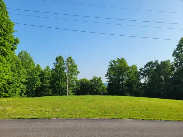 690 Preservation Drive #34, South Pittsburg, TN 37380