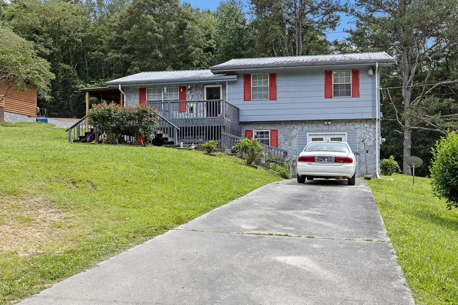 460 E Georgia Avenue, Whitwell, TN 37397 - #3