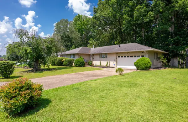 1339 Woodmore Lane, Chattanooga, TN 37411