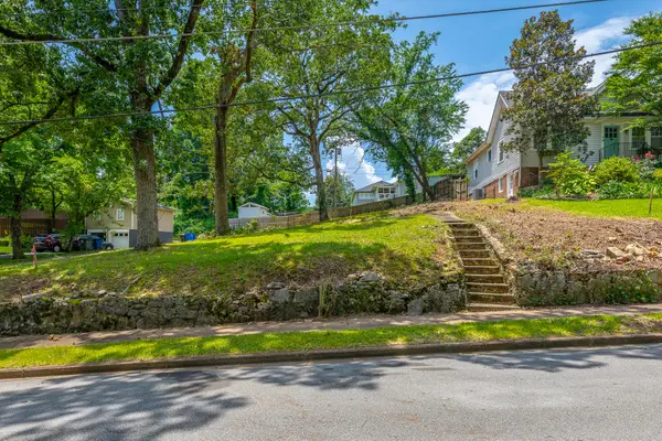 1014 Englewood Avenue, Chattanooga, TN 37405