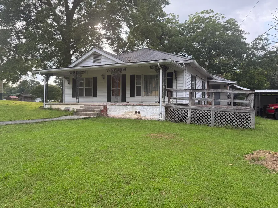 801 Chisolm Avenue, Bridgeport, AL 35740 - Image #2