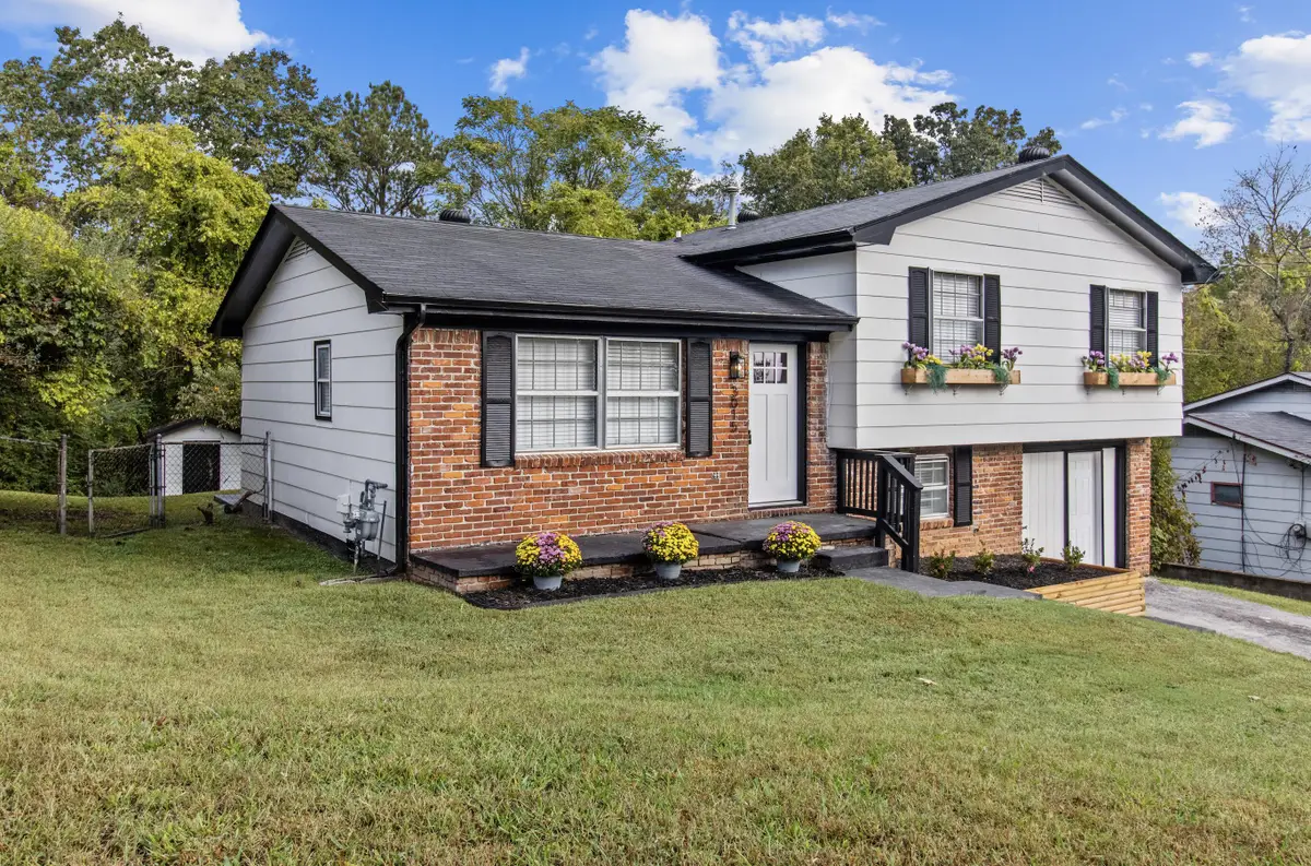 3015 Towerway Drive, Chattanooga, TN 37406 - Image #1