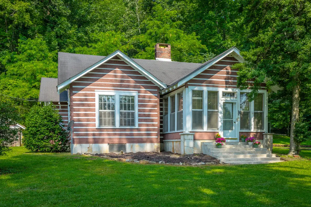 813 Mimosa Avenue, Jasper, TN 37347 - Image #1