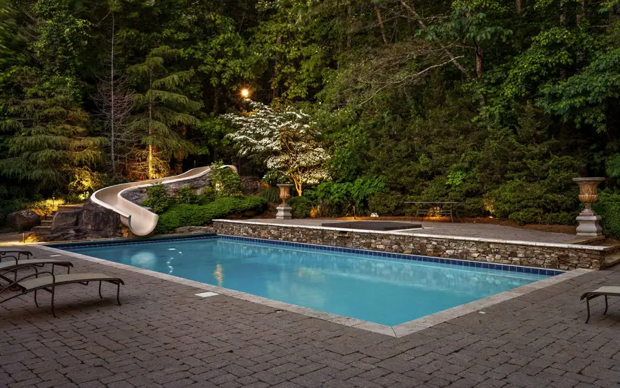 11 Saint Nicholas Way, Signal Mountain, TN 37377 - Image #3