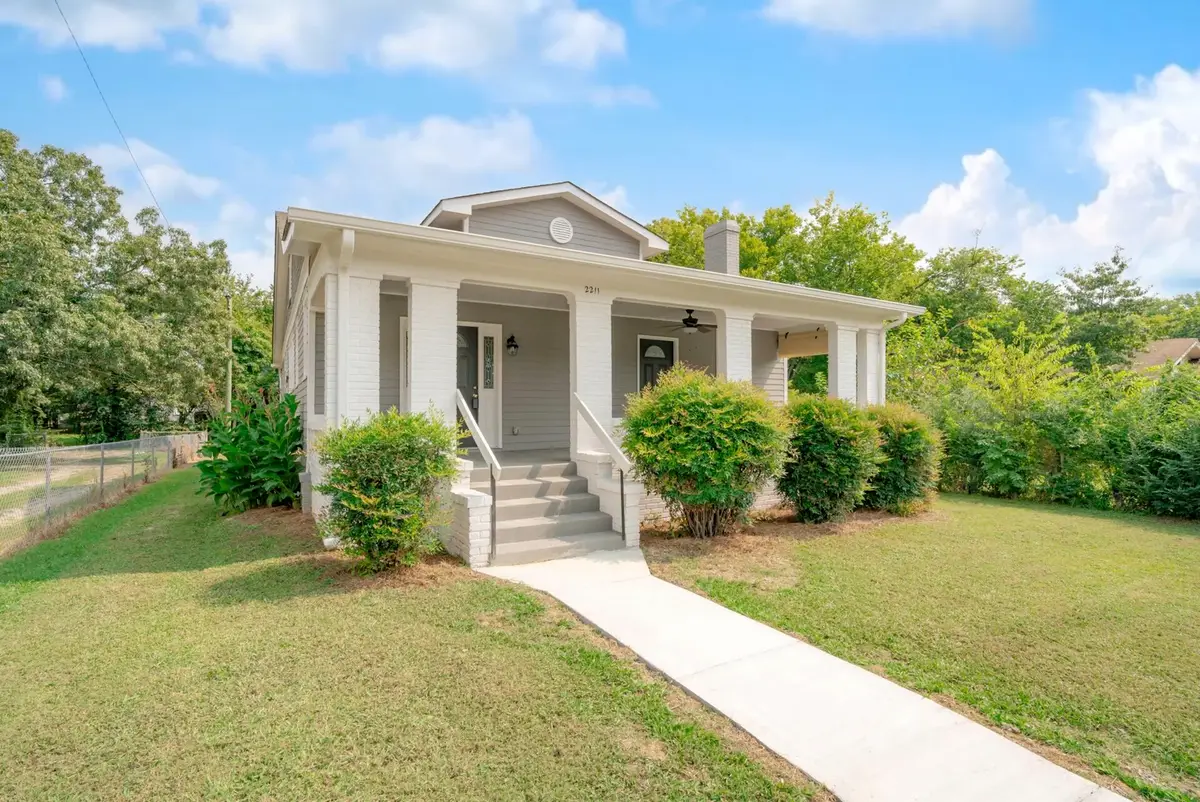 2211 Kirby Avenue, Chattanooga, TN 37404 - Image #1