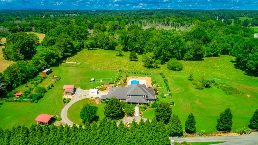 575 W Nickajack Road, Ringgold, GA 30736 - Image #2